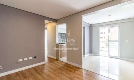 Apartamento com 2 quartos para alugar na Rua Ubaldino do Amaral, 1366, Centro, Curitiba
