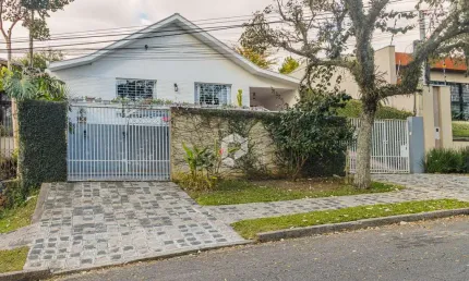Casa com 4 quartos à venda na Rua Gregório de Matos, 272, São Lourenço, Curitiba