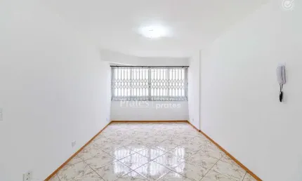 Apartamento com 3 quartos para alugar na Rua Guararapes, 956, Vila Izabel, Curitiba