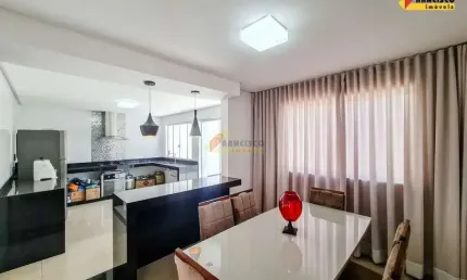 Casa à venda, 3 quartos, 1 suíte, 3 vagas, Santa Marta - Divinópolis/MG