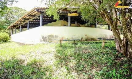 Chácara à venda, 4 quartos, 1 suíte, 4 vagas, Área Rural de Divinópolis - Divinópolis/MG