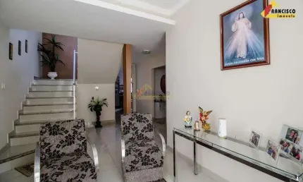 Casa à venda, 4 quartos, 1 suíte, 4 vagas, Halin Souki - Divinópolis/MG