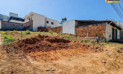 Terreno à venda no Padre Eustáquio, Divinópolis 