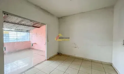 Casa à venda, 2 quartos, 1 vaga, Jardim das Acácias - Divinópolis/MG