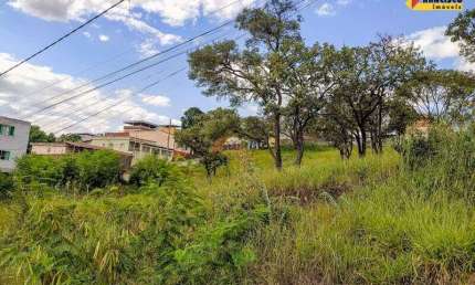 Terreno à venda no São João de Deus, Divinópolis 