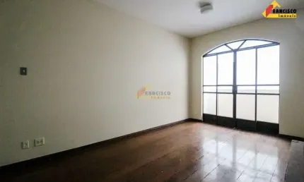 Apartamento à venda, 3 quartos, 1 suíte, 1 vaga, Centro - Divinópolis/MG