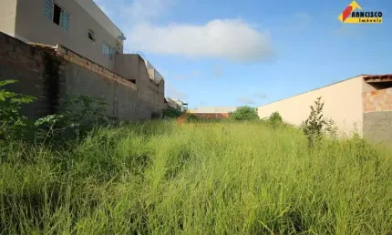 Terreno à venda no Jardinópolis, Divinópolis 
