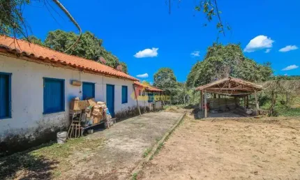 Sítio à venda, 3 quartos, Área Rural de Divinópolis - Divinópolis/MG