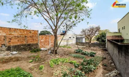 Terreno à venda no Santa Lúcia, Divinópolis 