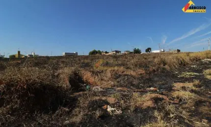 Terreno à venda no São Roque, Divinópolis 