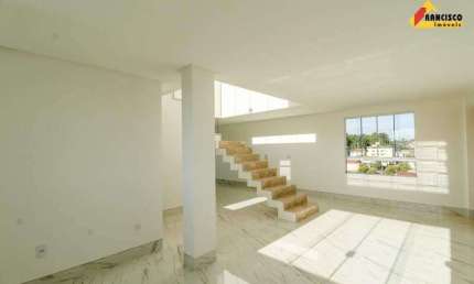 Apartamento Cobertura à venda, 3 quartos, 1 suíte, 3 vagas, Esplanada - Divinópolis/MG