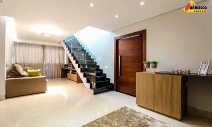 Apartamento Cobertura à venda, 3 quartos, 1 suíte, 4 vagas, Bom Pastor - Divinópolis/MG