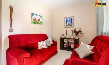 Casa à venda, 3 quartos, 1 vaga, Vila Romana - Divinópolis/MG