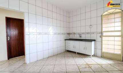 Casa à venda, 3 quartos, 3 vagas, Campina Verde - Divinópolis/MG