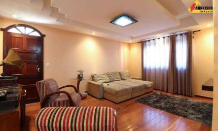 Casa à venda, 4 quartos, 1 suíte, 4 vagas, LP Pereira - Divinópolis/MG