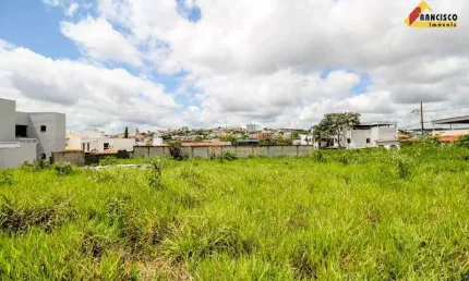 Terreno à venda no Rancho Alegre, Divinópolis 