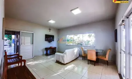 Sítio à venda, 3 quartos, 1 vaga, Ermida - Divinópolis/MG