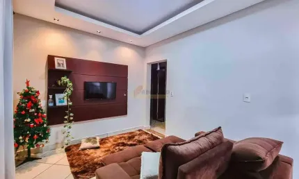 Casa à venda, 2 quartos, 3 vagas, Dona Rosa - Divinópolis/MG