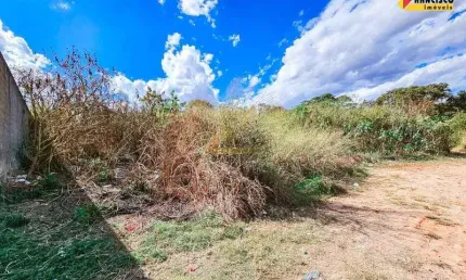 Terreno à venda no Oliveiras, Divinópolis 