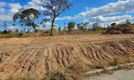 Terreno à venda no Residencial Lagoa Park, Divinópolis 