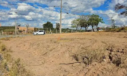 Terreno à venda no Residencial Lagoa Park, Divinópolis 