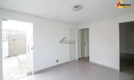 Casa à venda, 3 quartos, 1 suíte, 3 vagas, Lagoa dos Mandarins - Divinópolis/MG