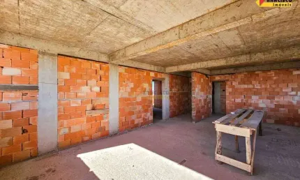 Apartamento à venda, 3 quartos, 1 suíte, 2 vagas, Liberdade - Divinópolis/MG