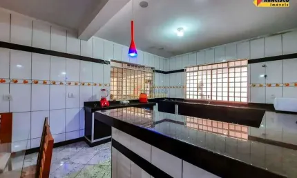Casa à venda, 1 quarto, 1 suíte, 4 vagas, Davanuze - Divinópolis/MG