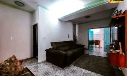 Casa à venda, 5 quartos, 2 suítes, 4 vagas, Bom Pastor - Divinópolis/MG
