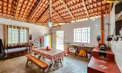 Chácara à venda, 3 quartos, 1 suíte, Área Rural de Divinópolis - Divinópolis/MG