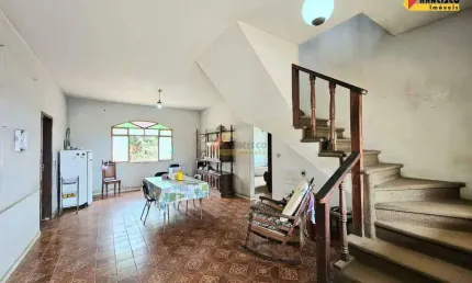 Casa à venda, 6 quartos, 1 suíte, 5 vagas, Bom Pastor - Divinópolis/MG