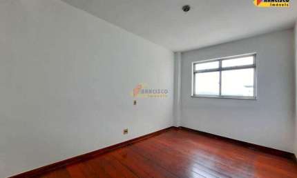 Apartamento à venda, 3 quartos, 1 suíte, 1 vaga, Centro - Divinópolis/MG