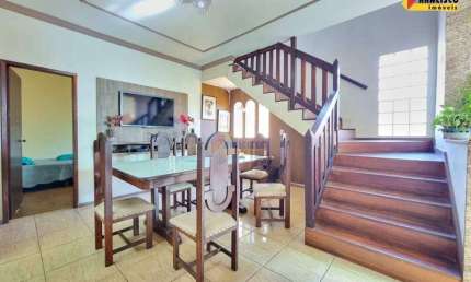 Casa à venda, 4 quartos, 1 suíte, 2 vagas, Ipiranga - Divinópolis/MG