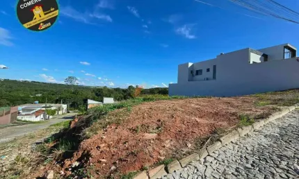 Terreno à venda no Belvedere, Divinópolis 