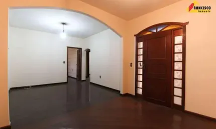 Casa à venda, 3 quartos, 1 suíte, 2 vagas, São José - Divinópolis/MG