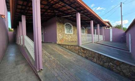 Casa à venda, 6 quartos, 1 suíte, 4 vagas, Ermida - Divinópolis/MG