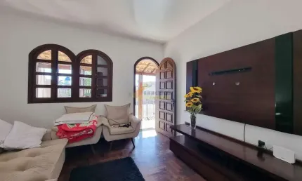 Casa à venda, 3 quartos, 1 suíte, 2 vagas, São José - Divinópolis/MG