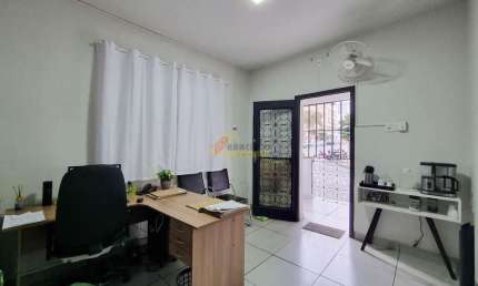 Casa à venda, 3 quartos, 1 vaga, Centro - Divinópolis/MG
