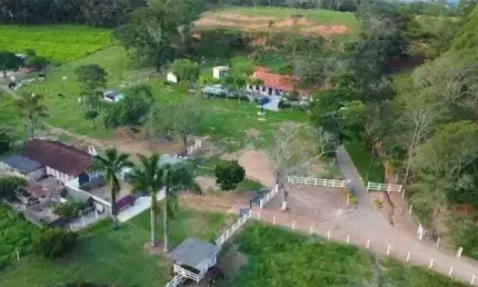Sítio à venda, Área Rural de Divinópolis - Divinópolis/MG