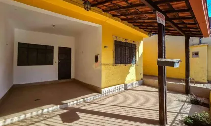 Casa à venda, 3 quartos, 1 suíte, 4 vagas, Interlagos - Divinópolis/MG