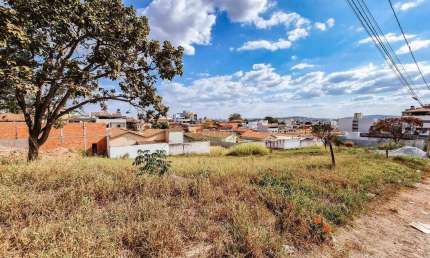Terreno à venda no Manoel Valinhas, Divinópolis 