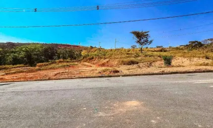 Terreno à venda no Campina Verde, Divinópolis 