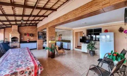 Casa à venda, 3 quartos, 2 vagas, São Luiz - Divinópolis/MG
