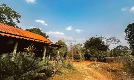 Chácara / sítio com 3 quartos à venda na Área Rural de Divinópolis, Divinópolis 