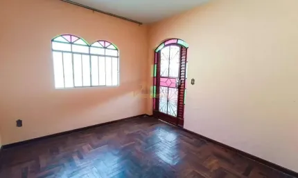 Casa à venda, 3 quartos, 2 vagas, Nossa Senhora das Graças - Divinópolis/MG
