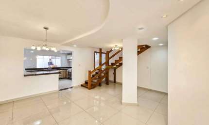 Casa à venda, 4 quartos, 1 suíte, 2 vagas, Belvedere - Divinópolis/MG