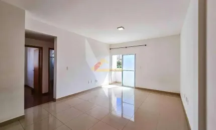 Apartamento à venda, 3 quartos, 1 suíte, 2 vagas, São Sebastião - Divinópolis/MG