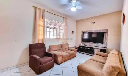 Casa à venda, 3 quartos, 2 vagas, Santa Tereza - Divinópolis/MG