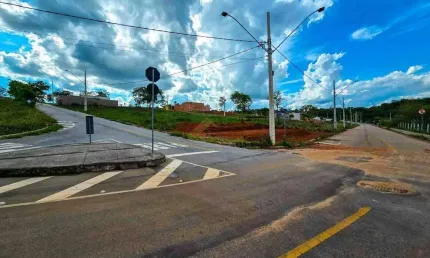 Terreno à venda no Boa Vista, Divinópolis 
