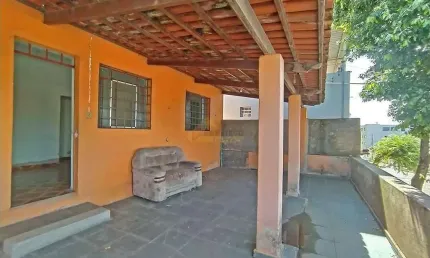 Casa à venda, 3 quartos, 1 suíte, Manoel Valinhas - Divinópolis/MG